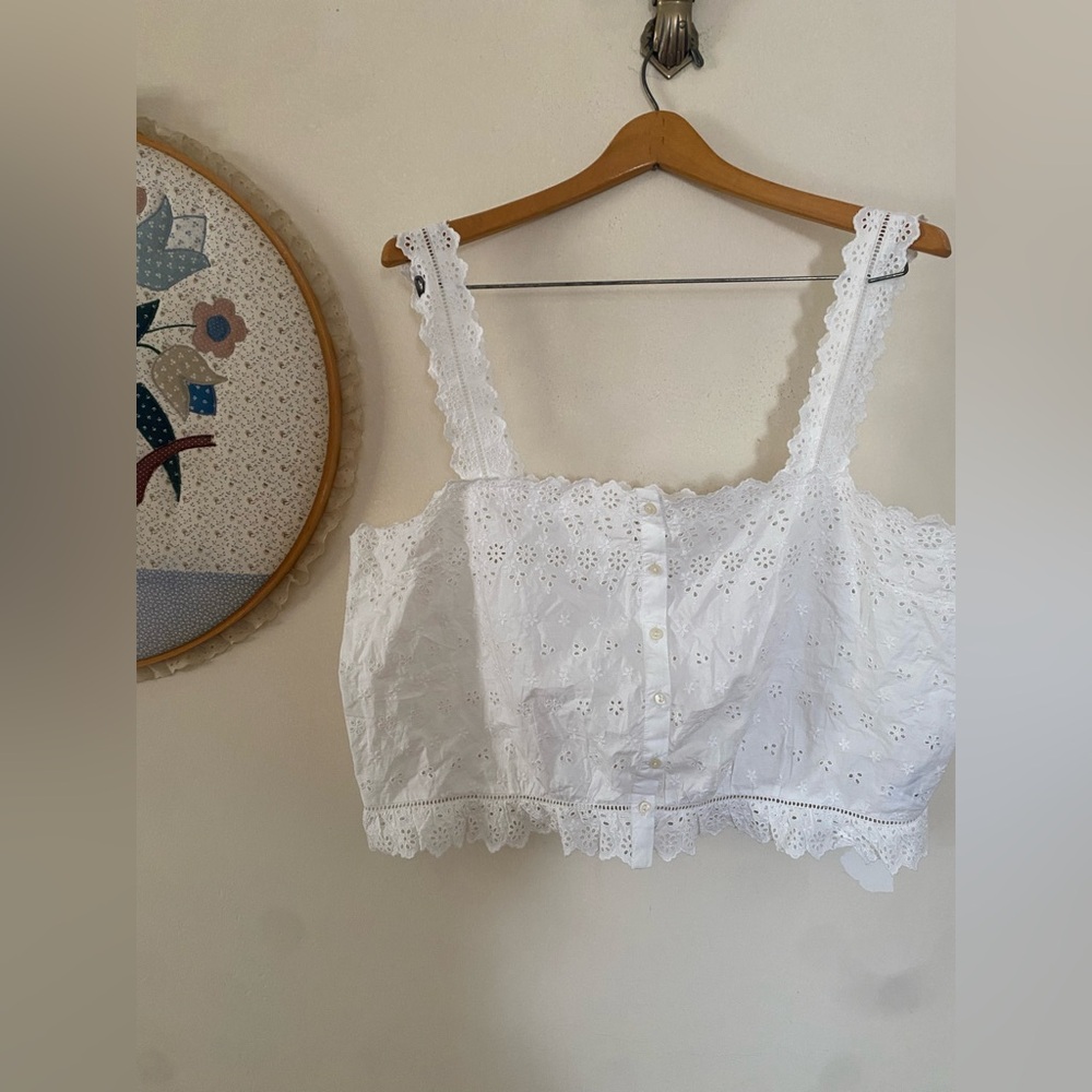 Gap x DOEN White Eyelet Tank